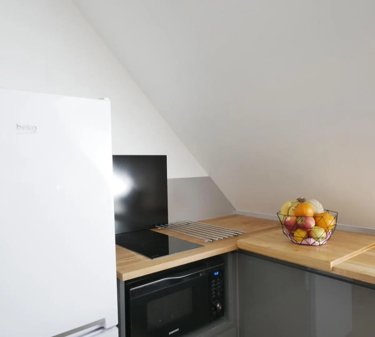 Lägenhet Le Champ Michel - Appartement Lumineux Et Cosy Chevaigne Frankrike